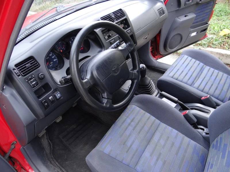 Toyota Rav4 Газов Инжекцион, снимка 9 - Автомобили и джипове - 53122184