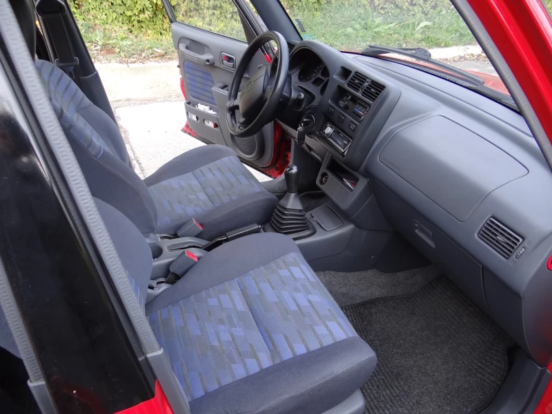 Toyota Rav4 Газов Инжекцион, снимка 8 - Автомобили и джипове - 53122184