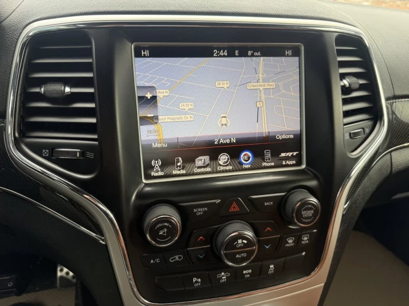 Jeep Grand cherokee SRT 4WD 6.4L V8 470HP* HARMAN* DISTRONIK* , снимка 10 - Автомобили и джипове - 53340415