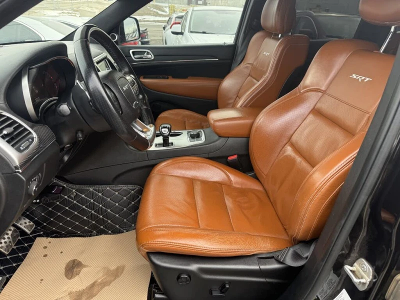 Jeep Grand cherokee SRT 4WD 6.4L V8 470HP* HARMAN* DISTRONIK* , снимка 9 - Автомобили и джипове - 53340415