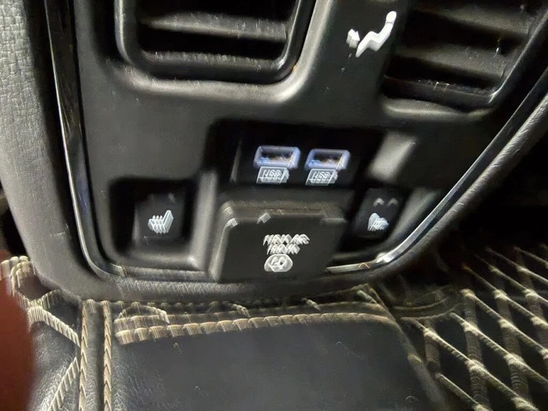 Jeep Grand cherokee SRT 4WD 6.4L V8 470HP* HARMAN* DISTRONIK* , снимка 15 - Автомобили и джипове - 53340415