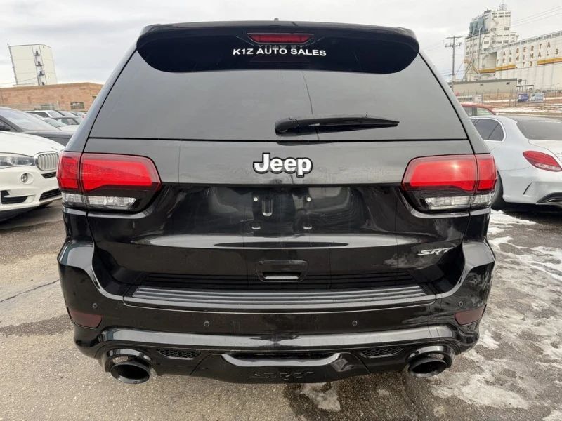 Jeep Grand cherokee SRT 4WD 6.4L V8 470HP* HARMAN* DISTRONIK* , снимка 4 - Автомобили и джипове - 53340415
