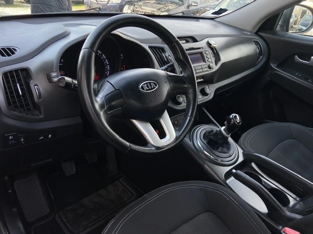 Kia Sportage 1.6-БЕНЗИН-LED - изображение 10