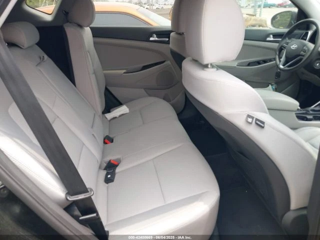 Hyundai Tucson SE, клип двигател  - изображение 8