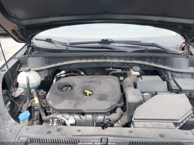 Hyundai Tucson SE, клип двигател  - изображение 9