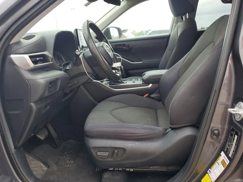 Toyota Highlander, снимка 7 - Автомобили и джипове - 54825940