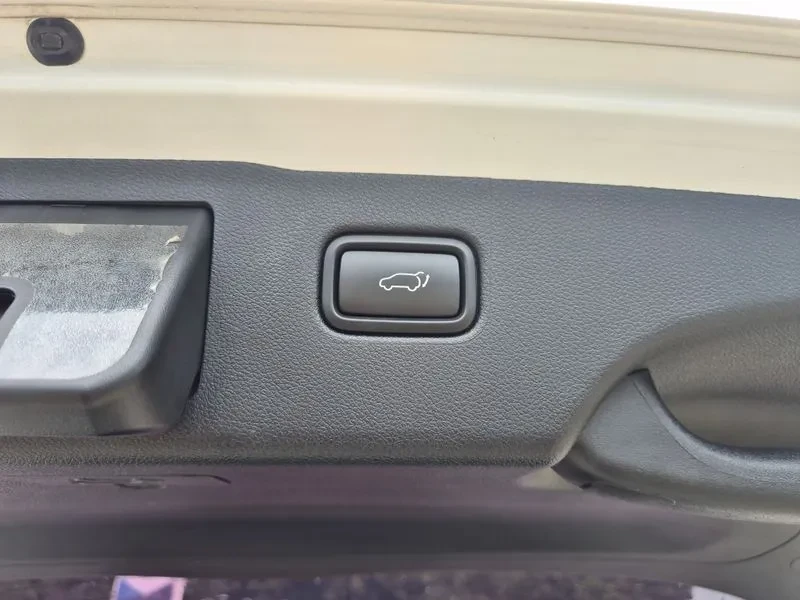 Kia Sorento 2.2 CRDI 4WD - САМО 30% АВАНС, снимка 15 - Автомобили и джипове - 56017223