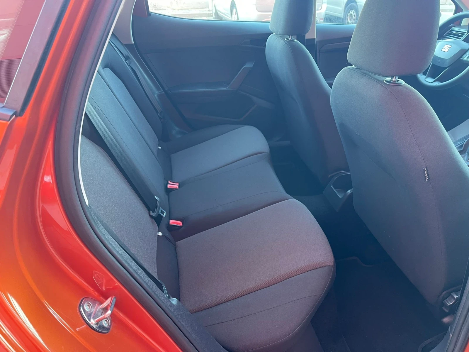 Seat Arona 1.0 TGI ЕВРО6 | Mobile.bg — изображение 12