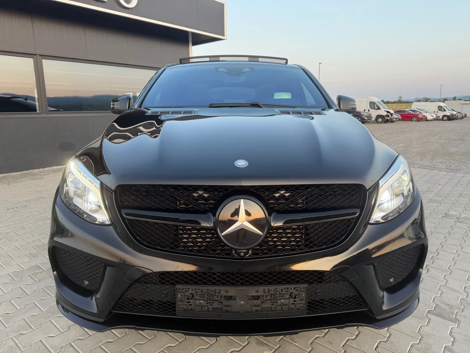 Mercedes-Benz GLE Coupe 3.5 cdi 258 ks FULL Собствен лизинг !!! - изображение 2