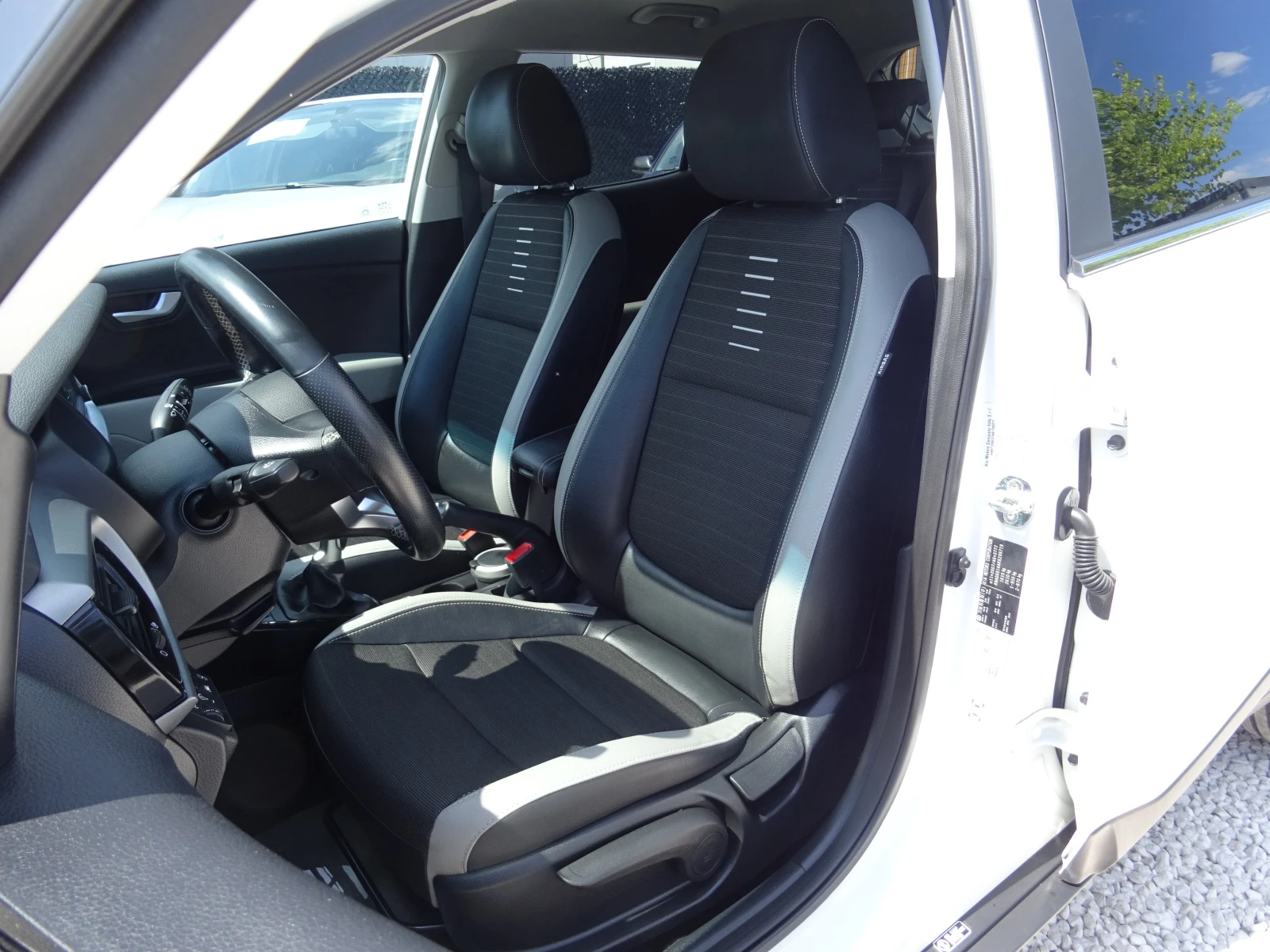 Kia Stonic  - изображение 9