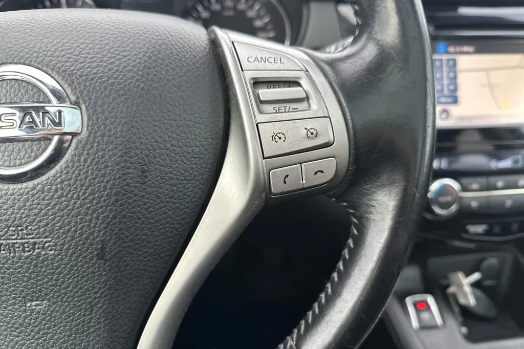 Nissan Qashqai Tekna 1.6d 130PS * PANORAMA/360*  - изображение 8