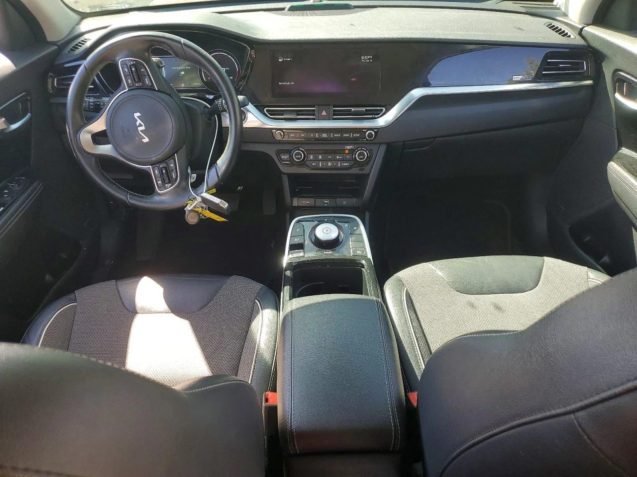 Kia Niro EV EX FWD, снимка 8 - Автомобили и джипове - 54304648