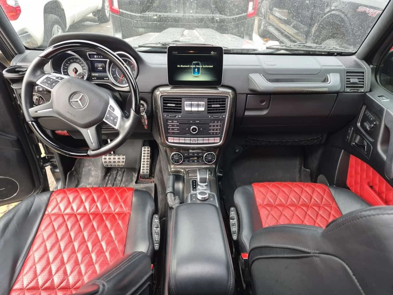 Mercedes-Benz G * AMG 63 * 2 КЛЮЧА* ПАНО* ПОДГРЕВ* KEYLESS* , снимка 9 - Автомобили и джипове - 54439356