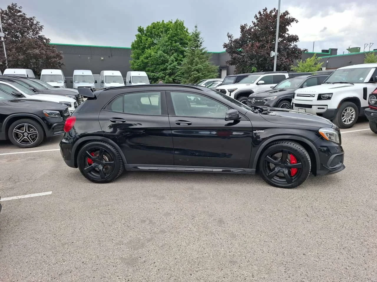 Mercedes-Benz GLA 45 AMG * АВТОКРЕДИТ * ГЛАВНО ПРЕДСТАВИТЕЛСТВО, снимка 4 - Автомобили и джипове - 55785614