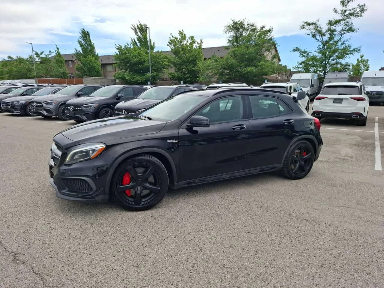 Mercedes-Benz GLA 45 AMG * АВТОКРЕДИТ * ГЛАВНО ПРЕДСТАВИТЕЛСТВО, снимка 3 - Автомобили и джипове - 55785614