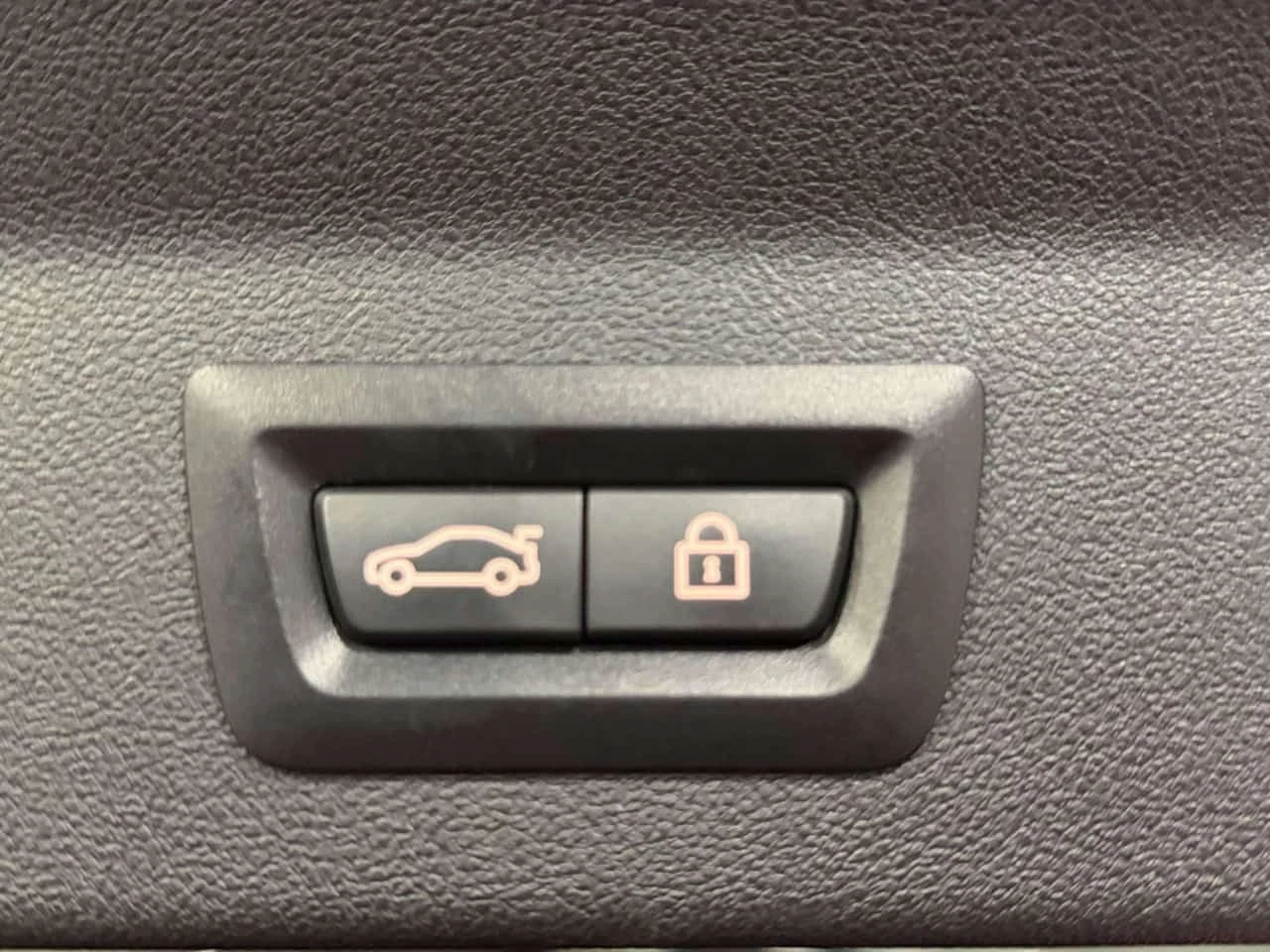 BMW X3 / xDrive30i| SUNROOF| POWER SEATS| REMOTE START | Mobile.bg � ����������� 14