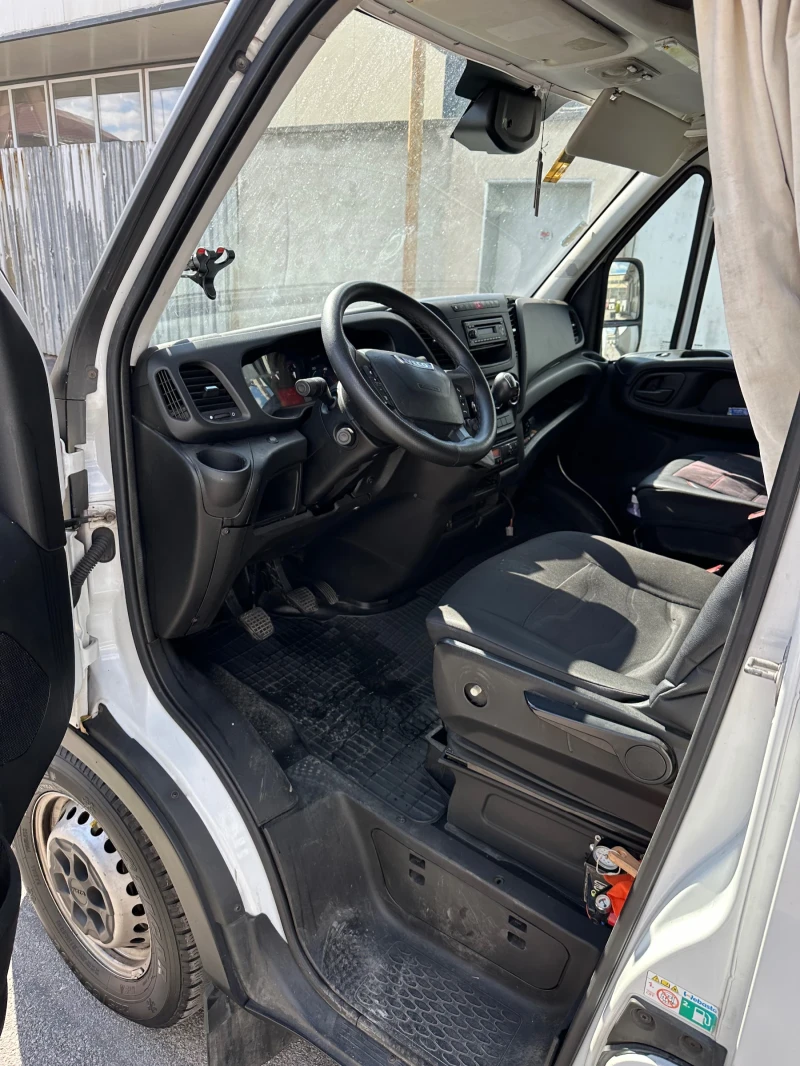 Iveco Daily 3.0 170, снимка 5 - Бусове и автобуси - 52304747