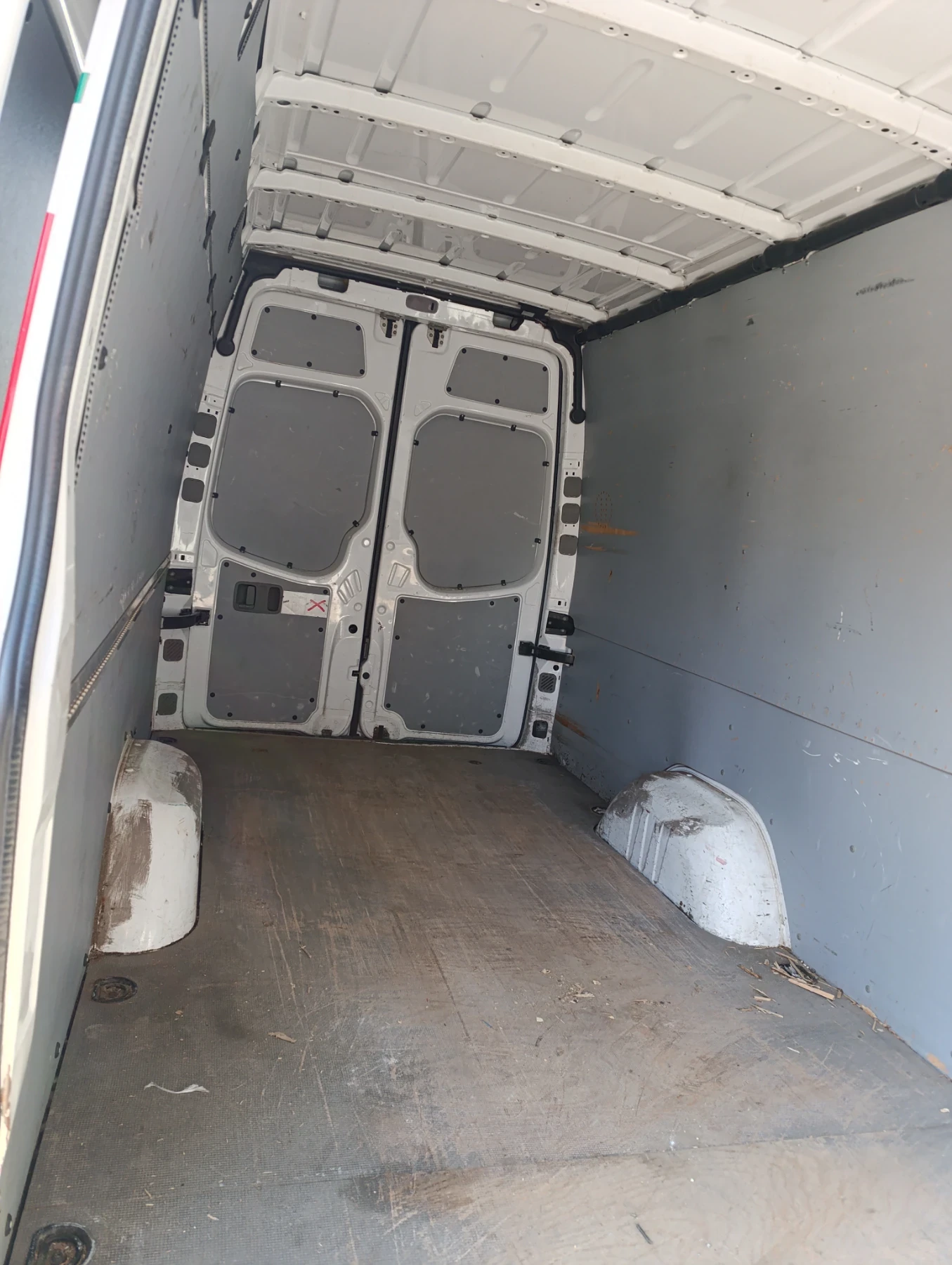 Mercedes-Benz 313  - изображение 4