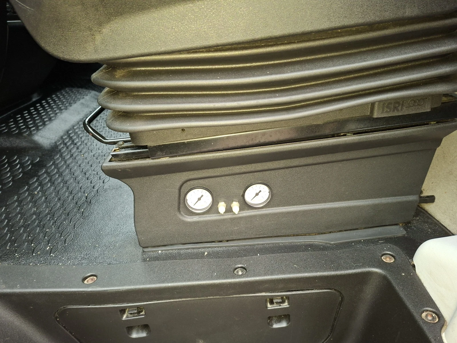 Iveco Daily 3.0, снимка 10 - Бусове и автобуси - 53756512