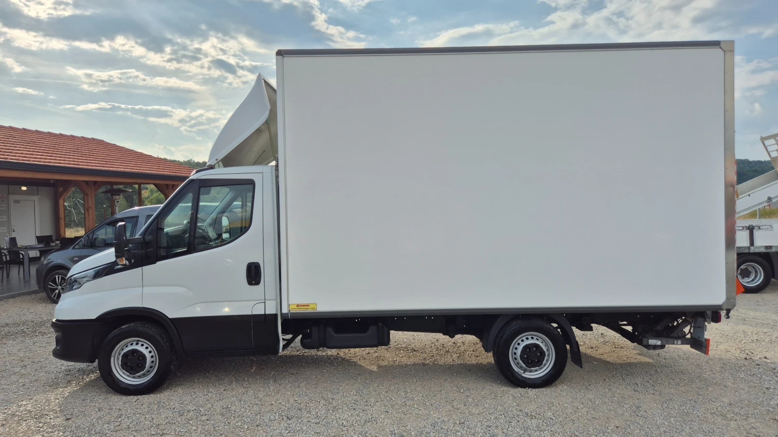 Iveco Daily 35s16* HI-MATIC* БОРД* КЛИМА* ШВЕЙЦАРИЯ, снимка 7 - Бусове и автобуси - 55804080