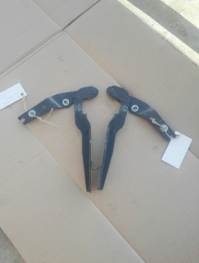 Панти (панта) преден капак Фолксваген Голф 7