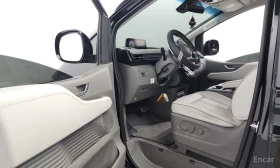 Hyundai Staria, снимка 10