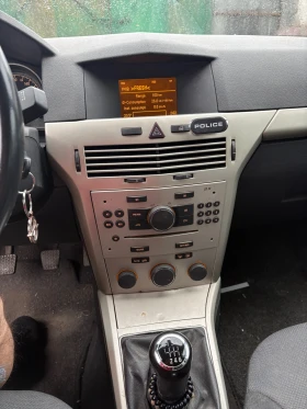 Opel Astra 1.7CDTI 110HP Facelift, снимка 11
