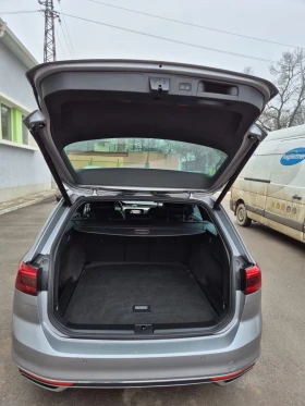 VW Passat Elegance, Digital, IQ Light, Камера, История  - 19200 € / 37551.94 лв. - 71684448 11