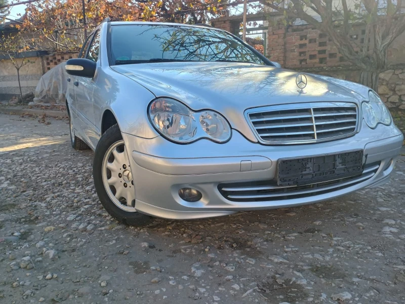 Mercedes-Benz C 180, снимка 2 - Автомобили и джипове - 48522862