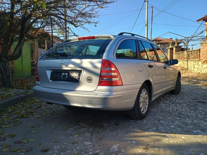 Mercedes-Benz C 180, снимка 5 - Автомобили и джипове - 48522862