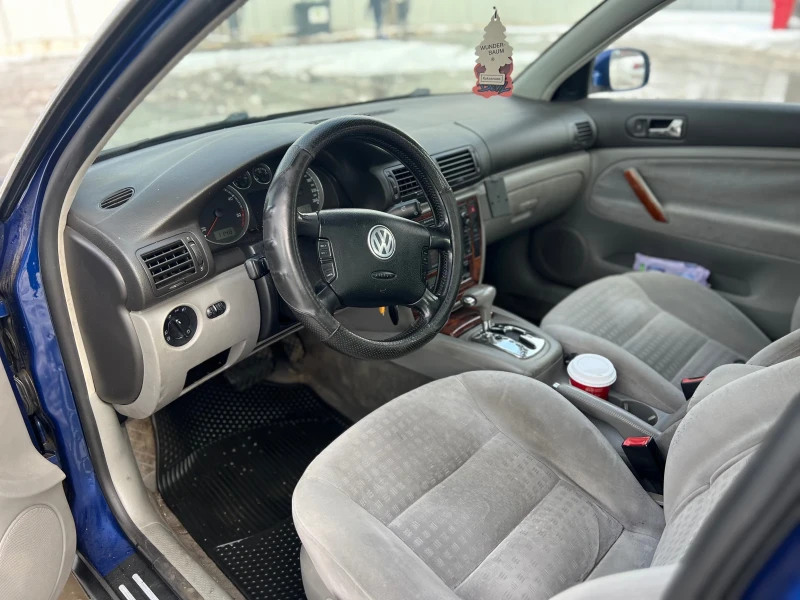 VW Passat Tdi автомат , снимка 9 - Автомобили и джипове - 49190616