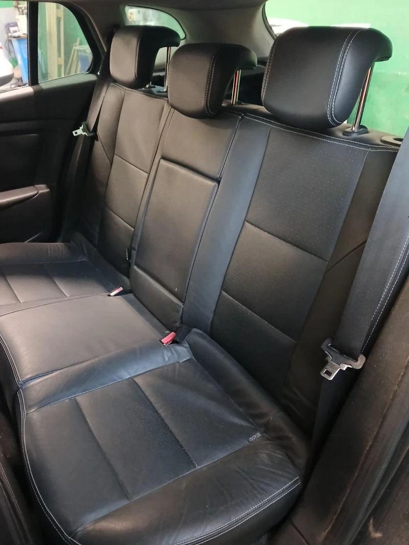 Renault Megane 2.0dci, снимка 8 - Автомобили и джипове - 49999310