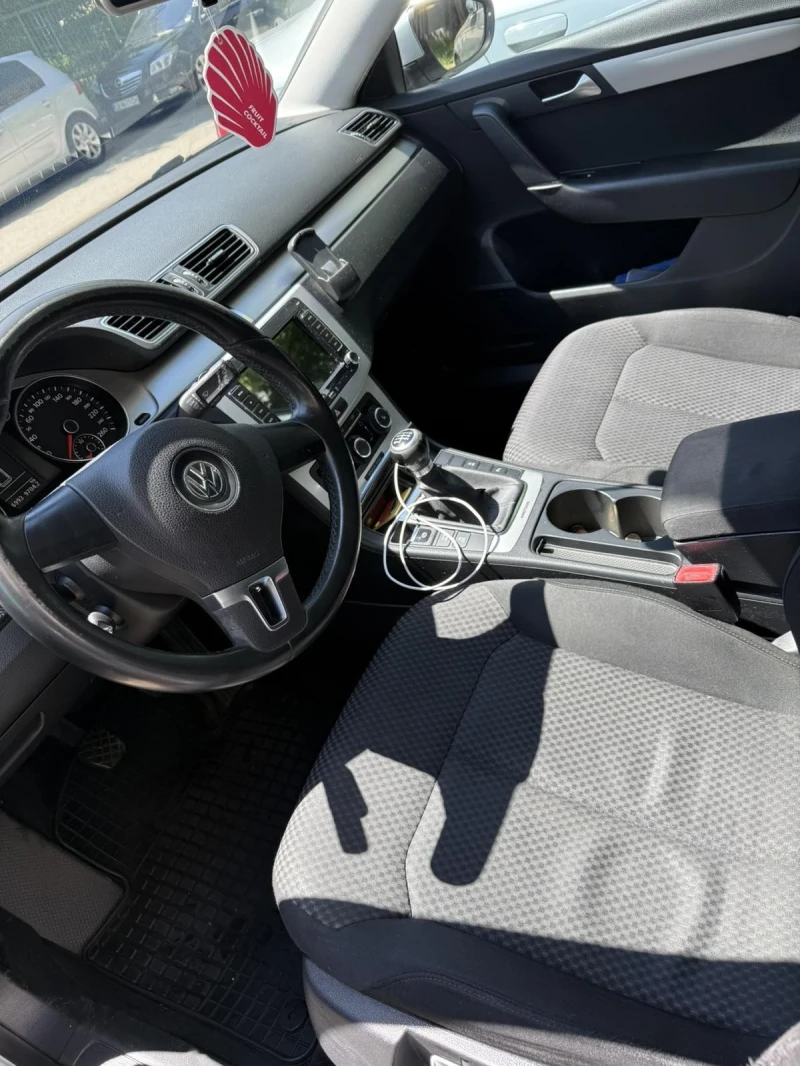 VW Passat, снимка 6 - Автомобили и джипове - 51938053