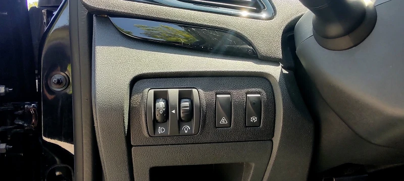 Renault Scenic Bose Edition , снимка 12 - Автомобили и джипове - 52144044