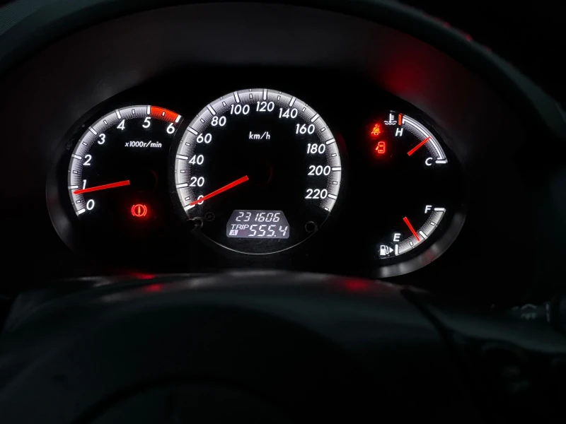 Mazda 5 2.0 CD, снимка 12 - Автомобили и джипове - 52509762