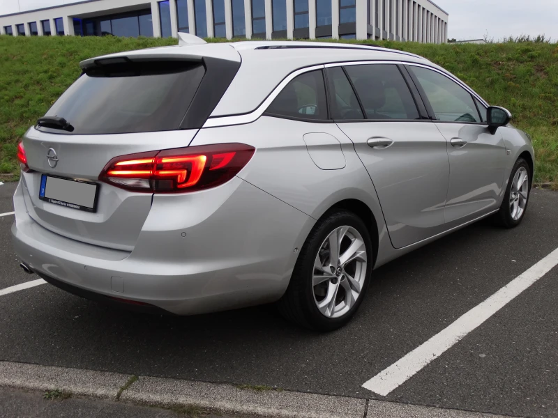 Opel Astra K 1.6 BiTurbo Diesel Ultimate, снимка 4 - Автомобили и джипове - 52769743