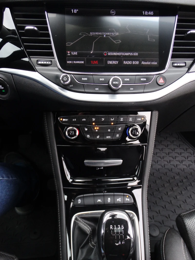 Opel Astra K 1.6 BiTurbo Diesel Ultimate, снимка 11 - Автомобили и джипове - 52769743