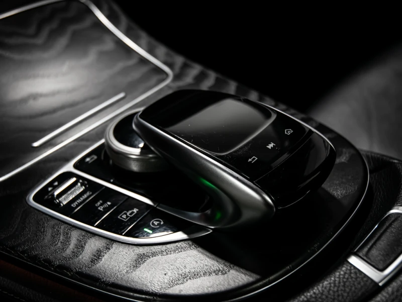 Mercedes-Benz E 450 450 4MATIC, снимка 11 - Автомобили и джипове - 53160978