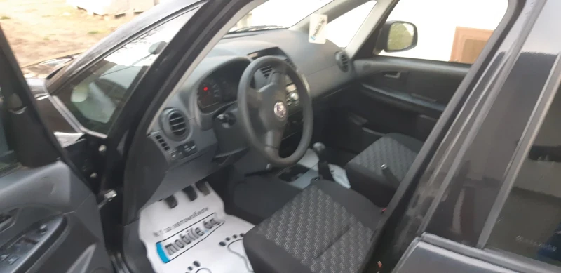 Fiat Sedici 1.6-120 кс Газ-Бензин 4х4, снимка 7 - Автомобили и джипове - 52983683
