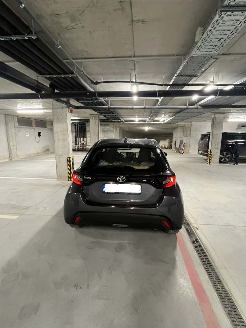 Toyota Yaris Fancy, снимка 8 - Автомобили и джипове - 53168824