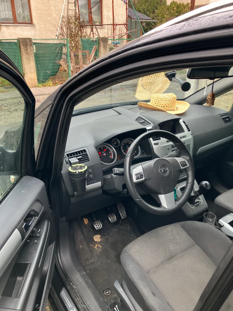 Opel Zafira 1.9CDTI FACE LIFT, снимка 2 - Автомобили и джипове - 53291176