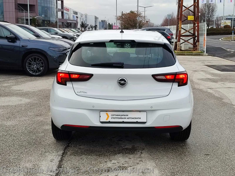 Opel Astra Edition 1.2 Turbo (130hp) MT6, снимка 7 - Автомобили и джипове - 53455068