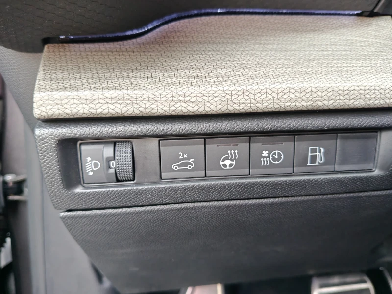 Citroen C5X 1.6 Plug-In Hybrid 225HP Shine+ , снимка 12 - Автомобили и джипове - 53487451