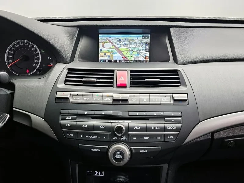 Honda Accord 3.5, снимка 14 - Автомобили и джипове - 54253595