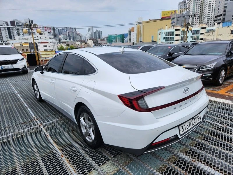 Hyundai Sonata 2.0 Automatic, снимка 6 - Автомобили и джипове - 55658599