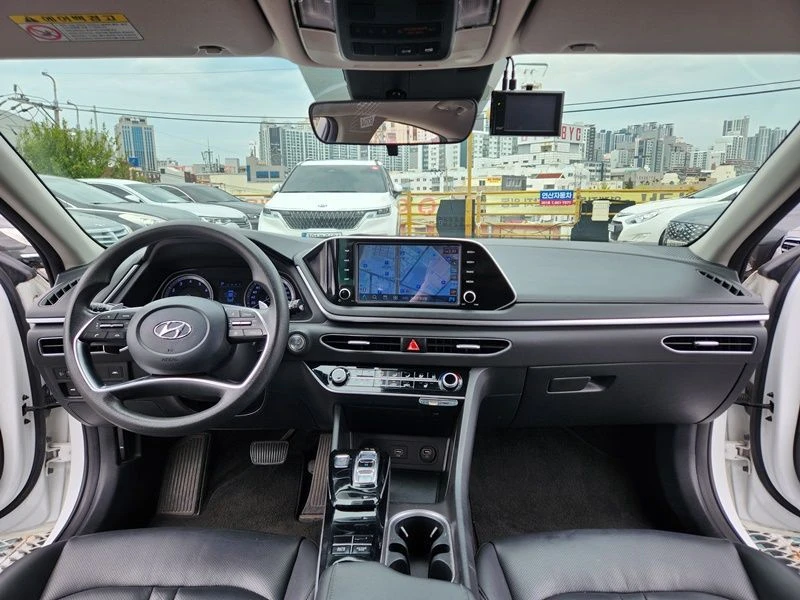 Hyundai Sonata 2.0 Automatic, снимка 12 - Автомобили и джипове - 55658599