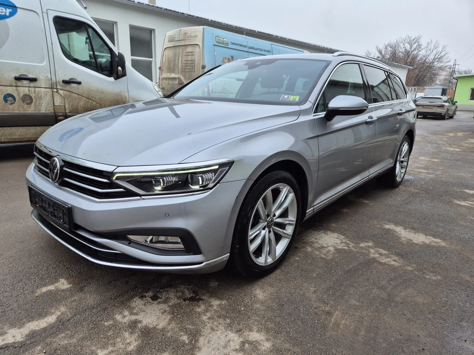 VW Passat Elegance, Digital, IQ Light, Камера, История , снимка 1