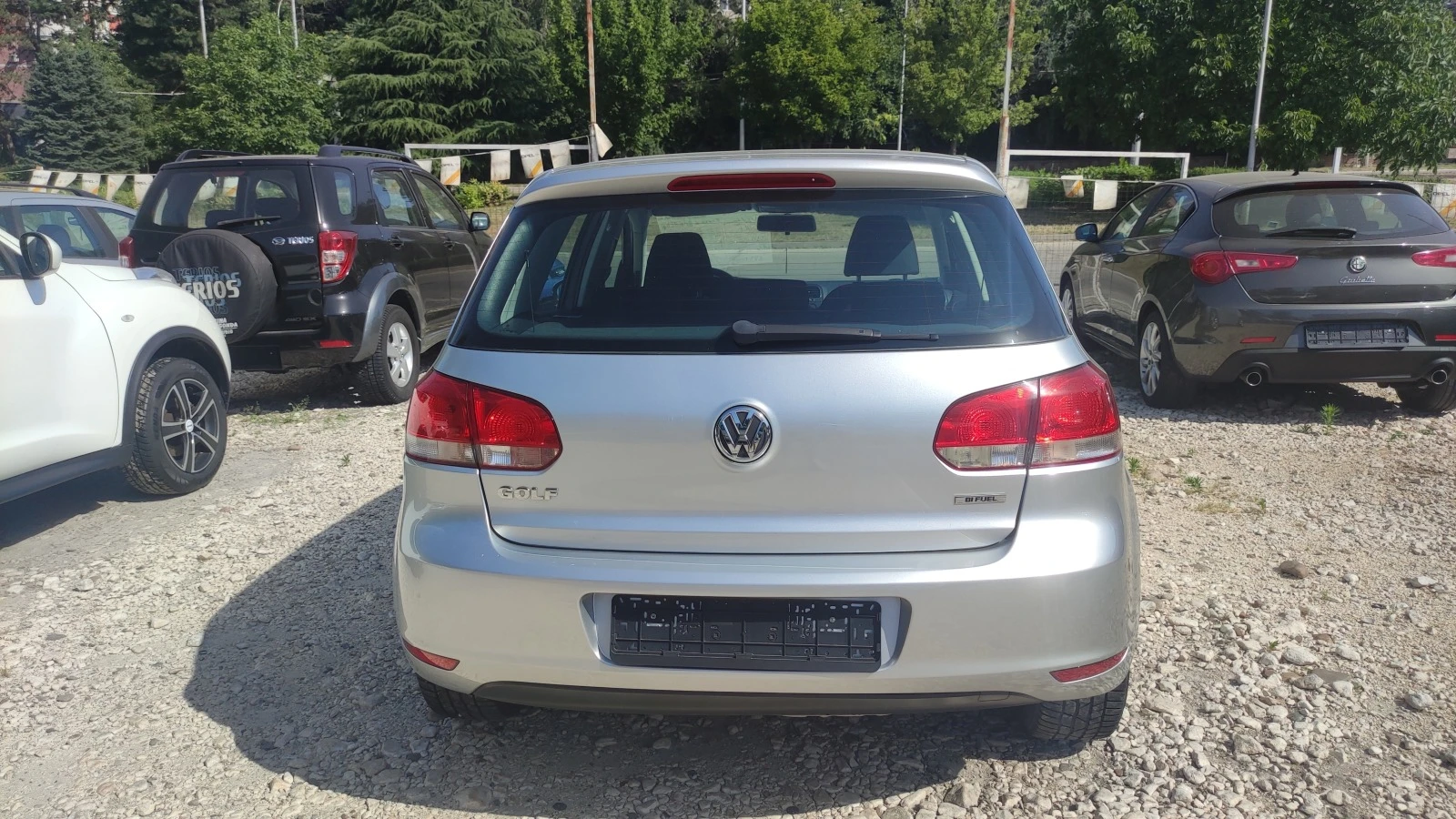 VW Golf 1.6 ФАБРИЧНА ГАЗ - изображение 7