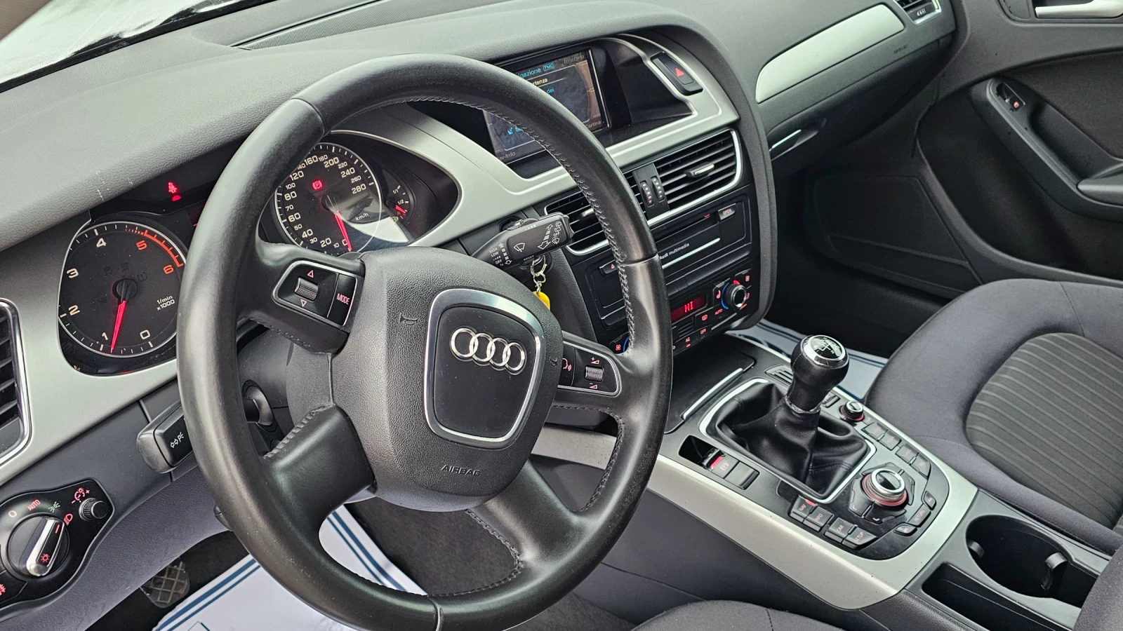 Audi A4 2.0TDI---NAVI - изображение 8