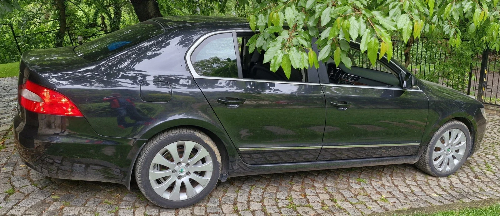 Skoda Superb Седан - изображение 2